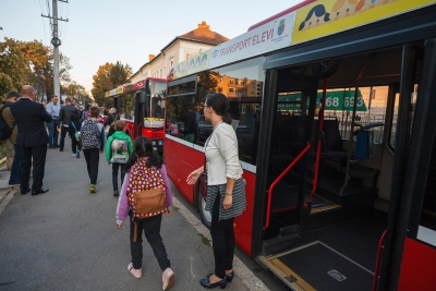 Transport Elevi Florești